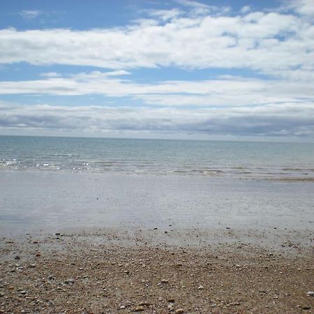 Beautiful Gate House A 4 Minute Walk From Beach Bognor Regis Exterior photo