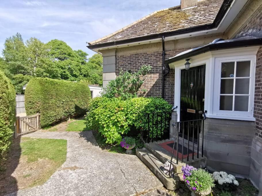 Beautiful Gate House A 4 Minute Walk From Beach Bognor Regis Exterior photo